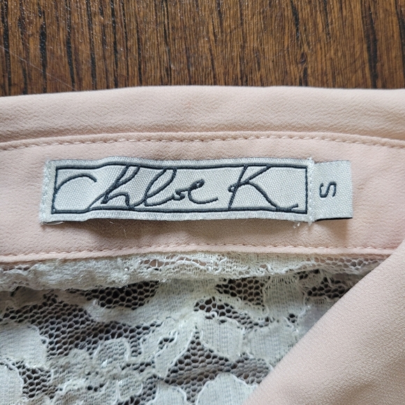 Chloe K Pink Chiffon and Lace Sleeveless Button Down Blouse Size Women's Small - Picture 8 of 9